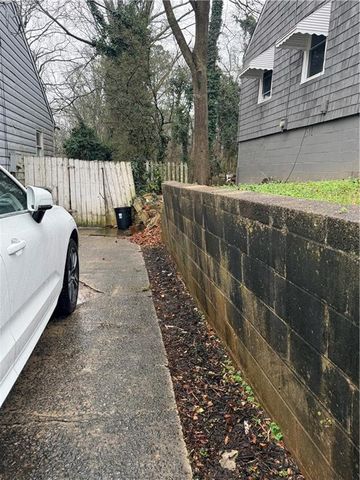 100 West Dixie, Marietta, GA 30008