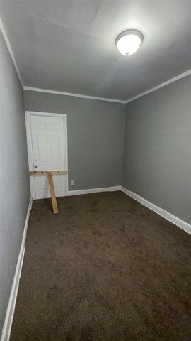 15887 Lauder Street, Detroit, MI 48227