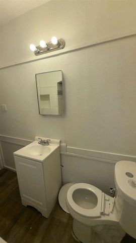 15887 Lauder Street, Detroit, MI 48227