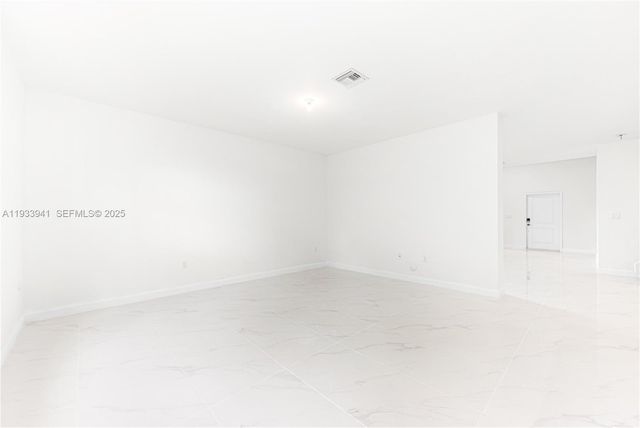 2209 SE 30th St, Homestead, FL 33035