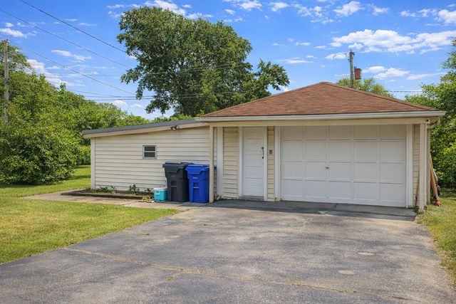 4627 Custer Avenue, Lyons, IL 60534