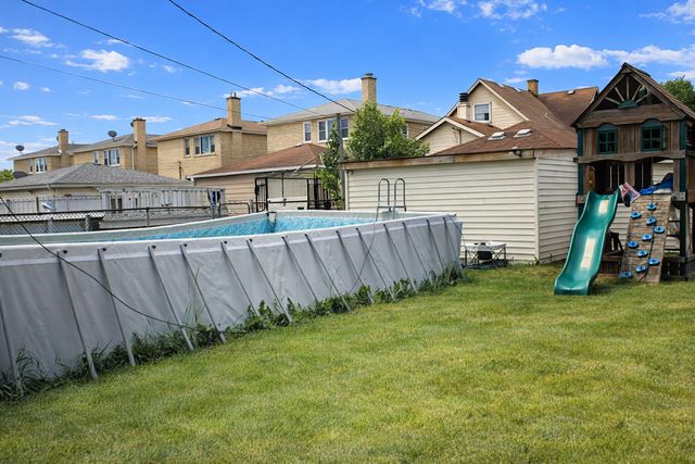 4627 Custer Avenue, Lyons, IL 60534