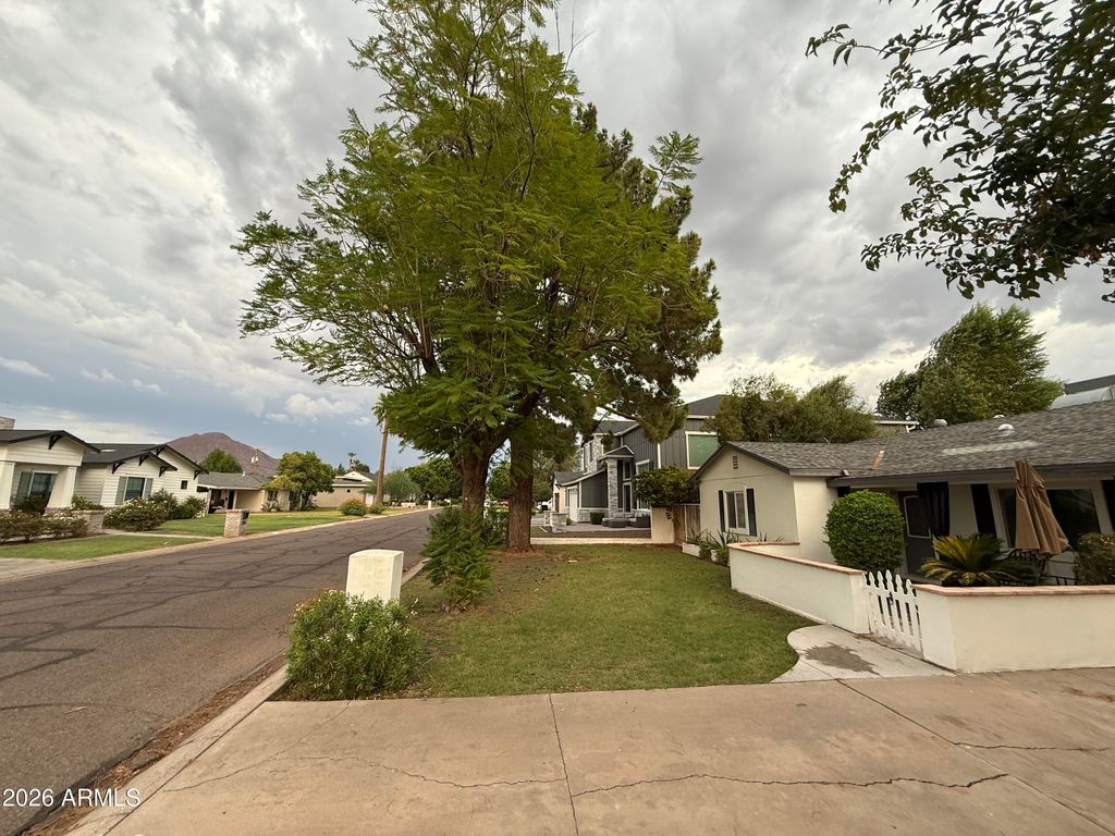 3907 E DEVONSHIRE Avenue, Phoenix, AZ 85018 — photo 3