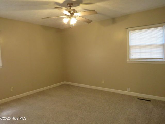 312 Selkirk Trail, Southern Pines, NC 28387