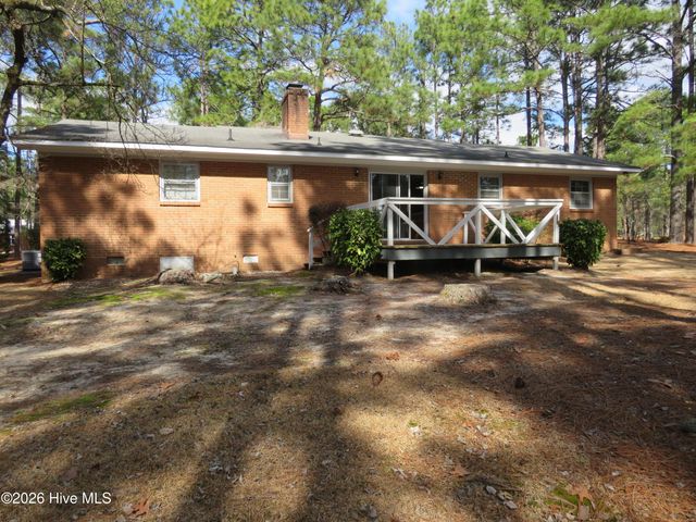 312 Selkirk Trail, Southern Pines, NC 28387