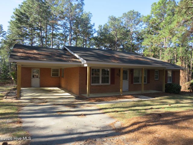 312 Selkirk Trail, Southern Pines, NC 28387