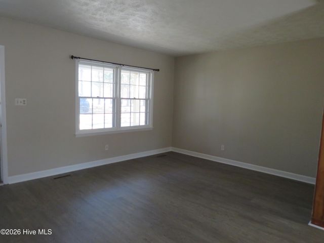 312 Selkirk Trail, Southern Pines, NC 28387