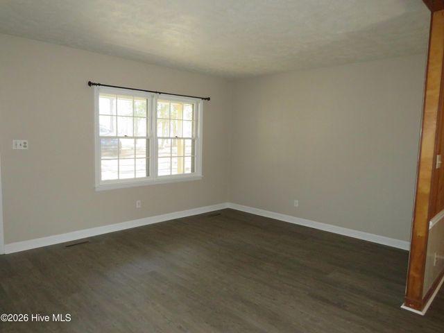 312 Selkirk Trail, Southern Pines, NC 28387