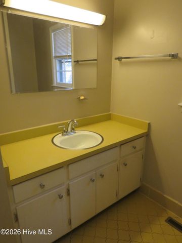 312 Selkirk Trail, Southern Pines, NC 28387