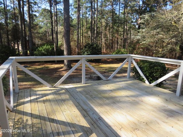 312 Selkirk Trail, Southern Pines, NC 28387