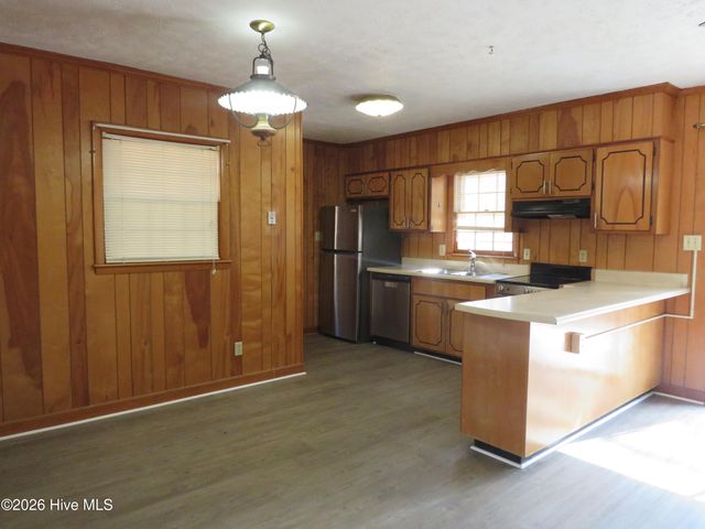 312 Selkirk Trail, Southern Pines, NC 28387