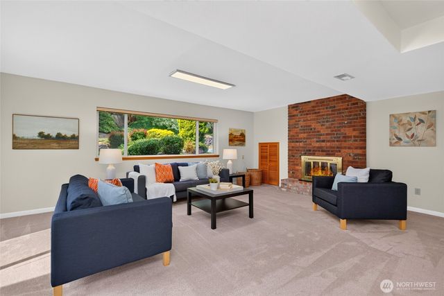 509 NW 178th Place, Shoreline, WA 98177