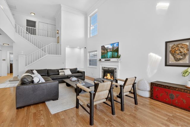 45 Windsor Lane, Palm Beach Gardens, FL 33418