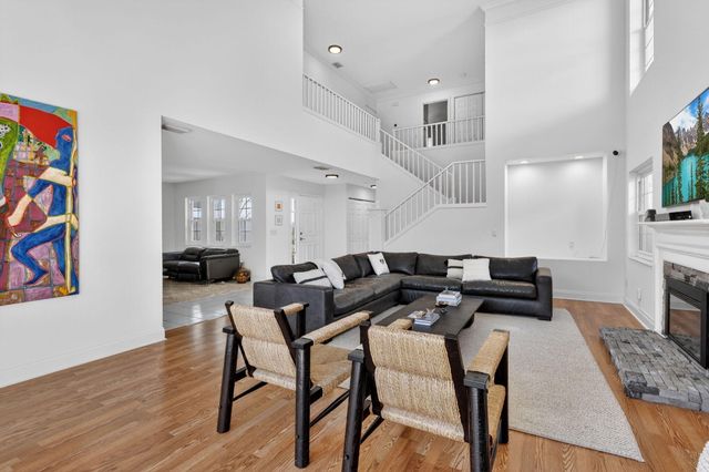 45 Windsor Lane, Palm Beach Gardens, FL 33418