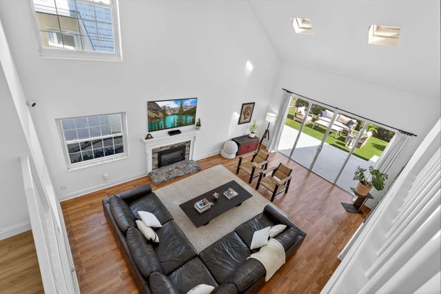 45 Windsor Lane, Palm Beach Gardens, FL 33418