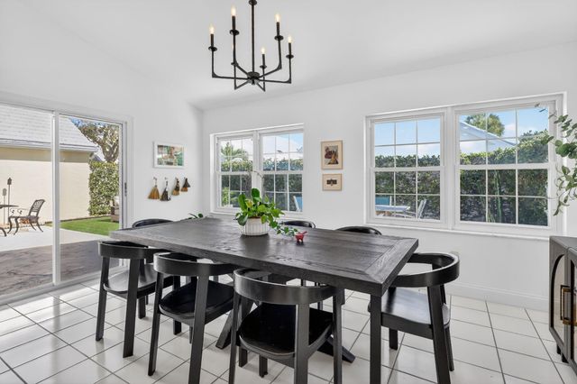 45 Windsor Lane, Palm Beach Gardens, FL 33418