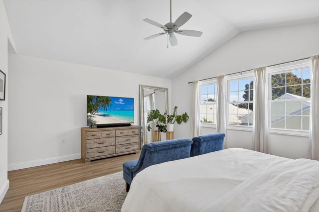 45 Windsor Lane, Palm Beach Gardens, FL 33418