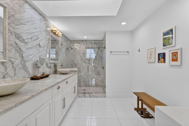 45 Windsor Lane, Palm Beach Gardens, FL 33418