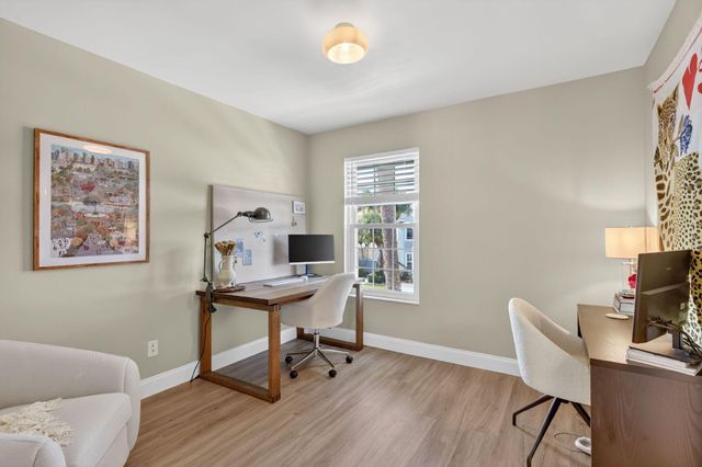 45 Windsor Lane, Palm Beach Gardens, FL 33418