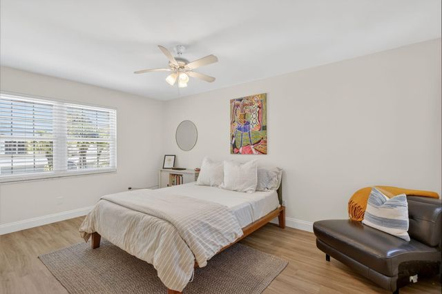 45 Windsor Lane, Palm Beach Gardens, FL 33418