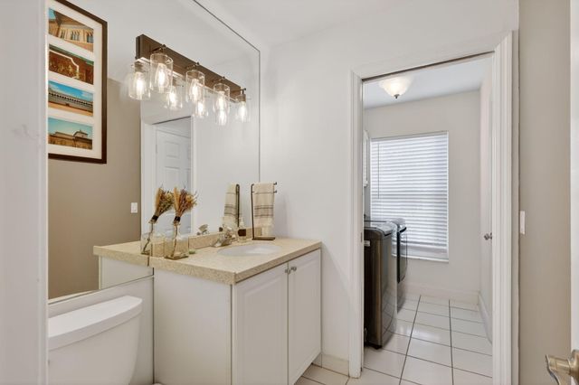 45 Windsor Lane, Palm Beach Gardens, FL 33418