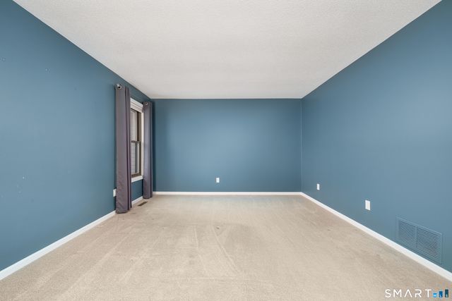 114 Metacomet Drive 1104, Meriden, CT 06450