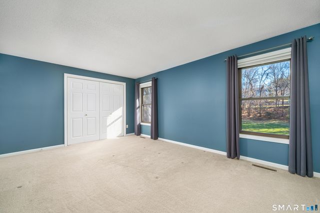 114 Metacomet Drive 1104, Meriden, CT 06450