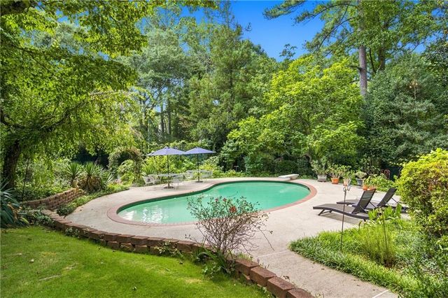 4361 Bishop Lake Road, Marietta, GA 30062