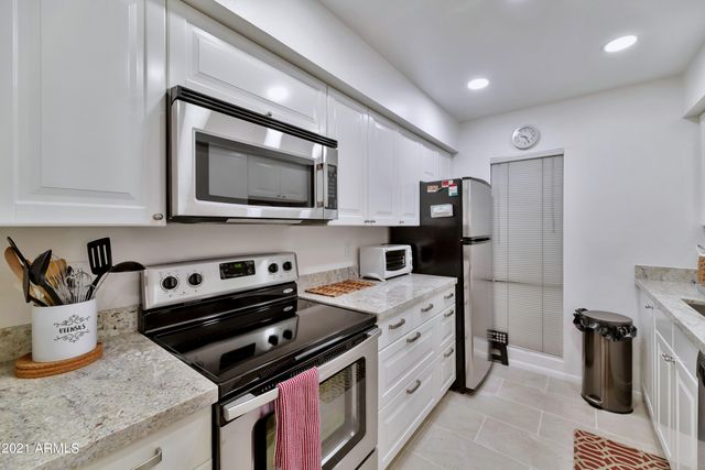 5213 N 24TH Street 103, Phoenix, AZ 85016