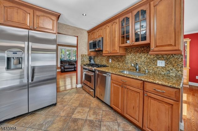 1075 Sherman Ave, South Plainfield Boro, NJ 07080
