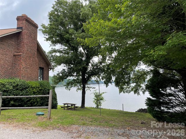 8966 Holdsclaw Road, Terrell, NC 28682