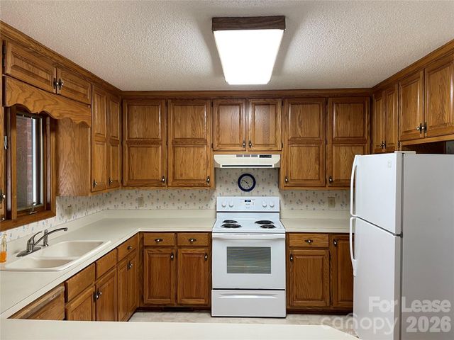 8966 Holdsclaw Road, Terrell, NC 28682