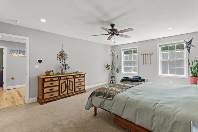 594 Kearsarge Avenue, Hopkinton, NH 03229