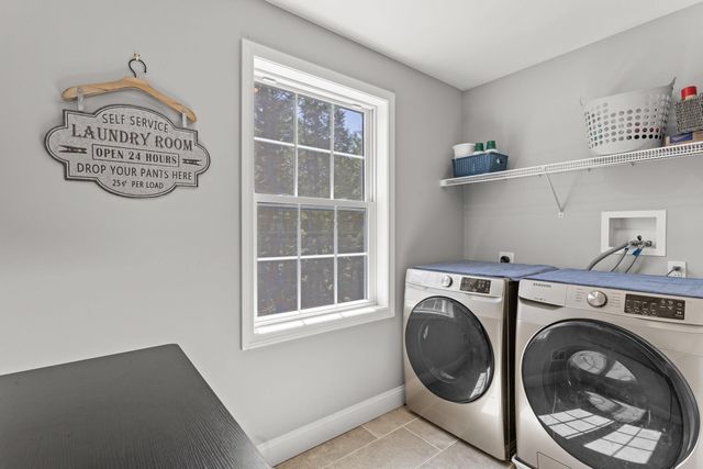 594 Kearsarge Avenue, Hopkinton, NH 03229