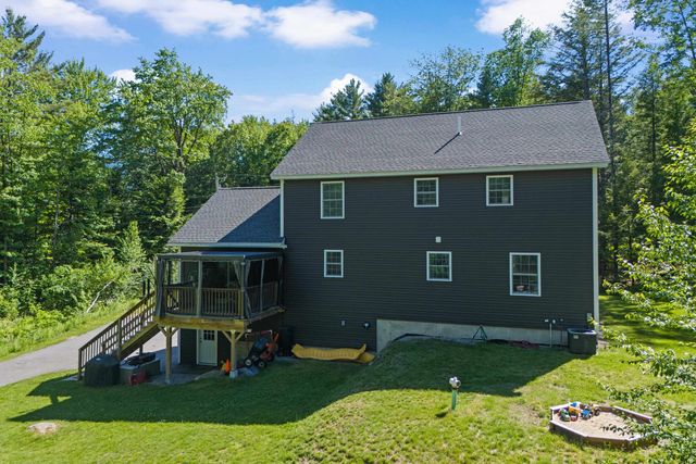 594 Kearsarge Avenue, Hopkinton, NH 03229