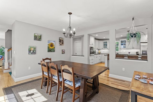 594 Kearsarge Avenue, Hopkinton, NH 03229