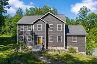 594 Kearsarge Avenue, Hopkinton, NH 03229