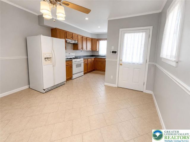 1538 Chew Street West, Allentown City, PA 18102