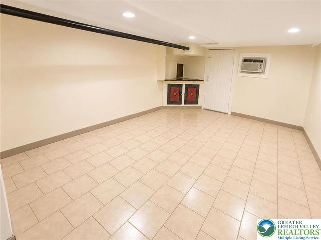 1538 Chew Street West, Allentown City, PA 18102
