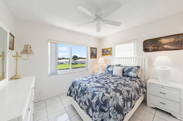 1112 Lake Terrace 204, Boynton Beach, FL 33426