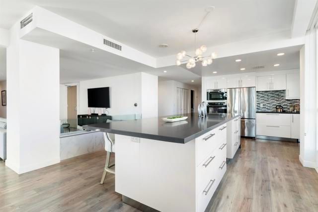 510 1st Ave 402, San Diego, CA 92101