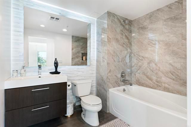 510 1st Ave 402, San Diego, CA 92101