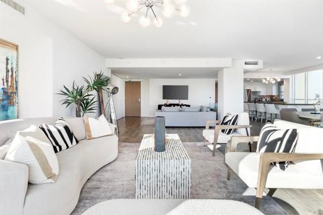 510 1st Ave 402, San Diego, CA 92101