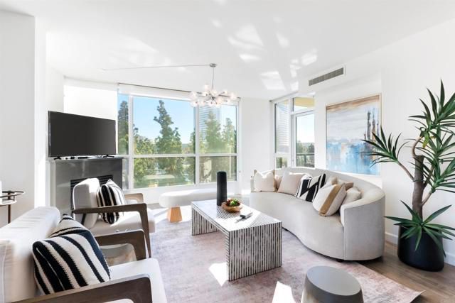 510 1st Ave 402, San Diego, CA 92101