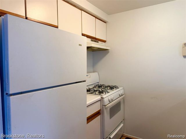 35214 Taffy Drive 66, Sterling Heights, MI 48312