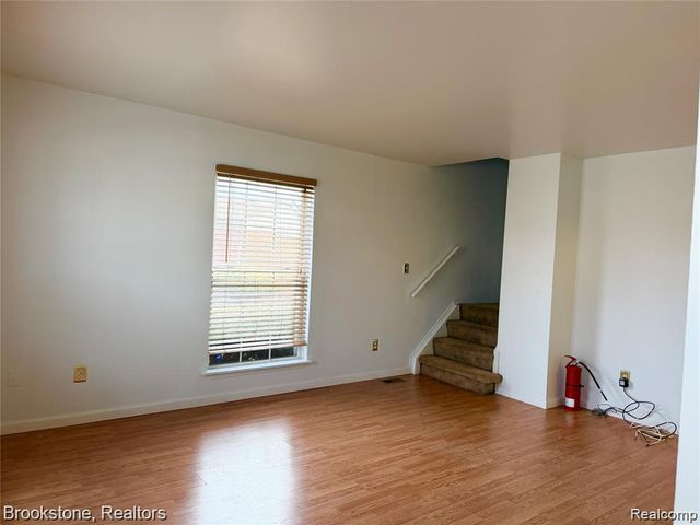 35214 Taffy Drive 66, Sterling Heights, MI 48312