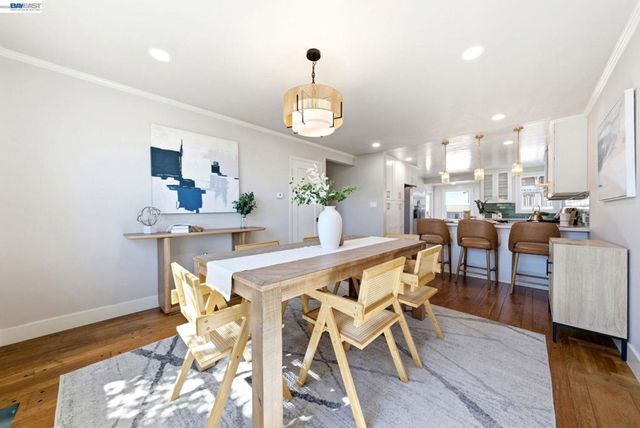 5901 Burlingame Ave, Richmond, CA 94804