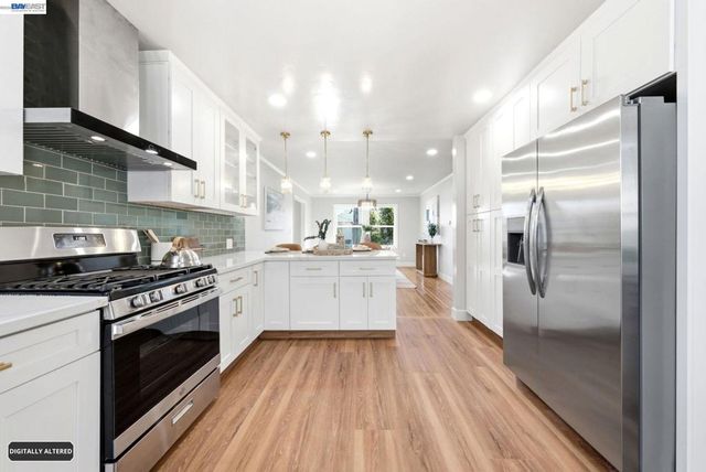 5901 Burlingame Ave, Richmond, CA 94804