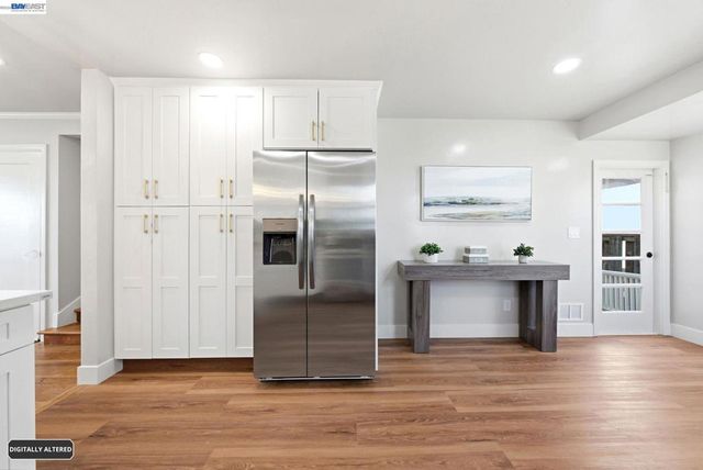 5901 Burlingame Ave, Richmond, CA 94804