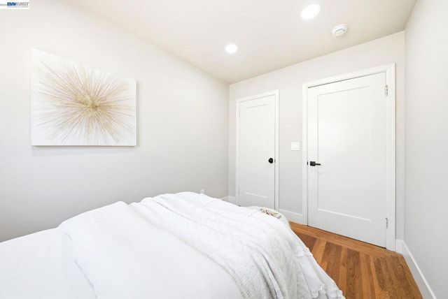 5901 Burlingame Ave, Richmond, CA 94804